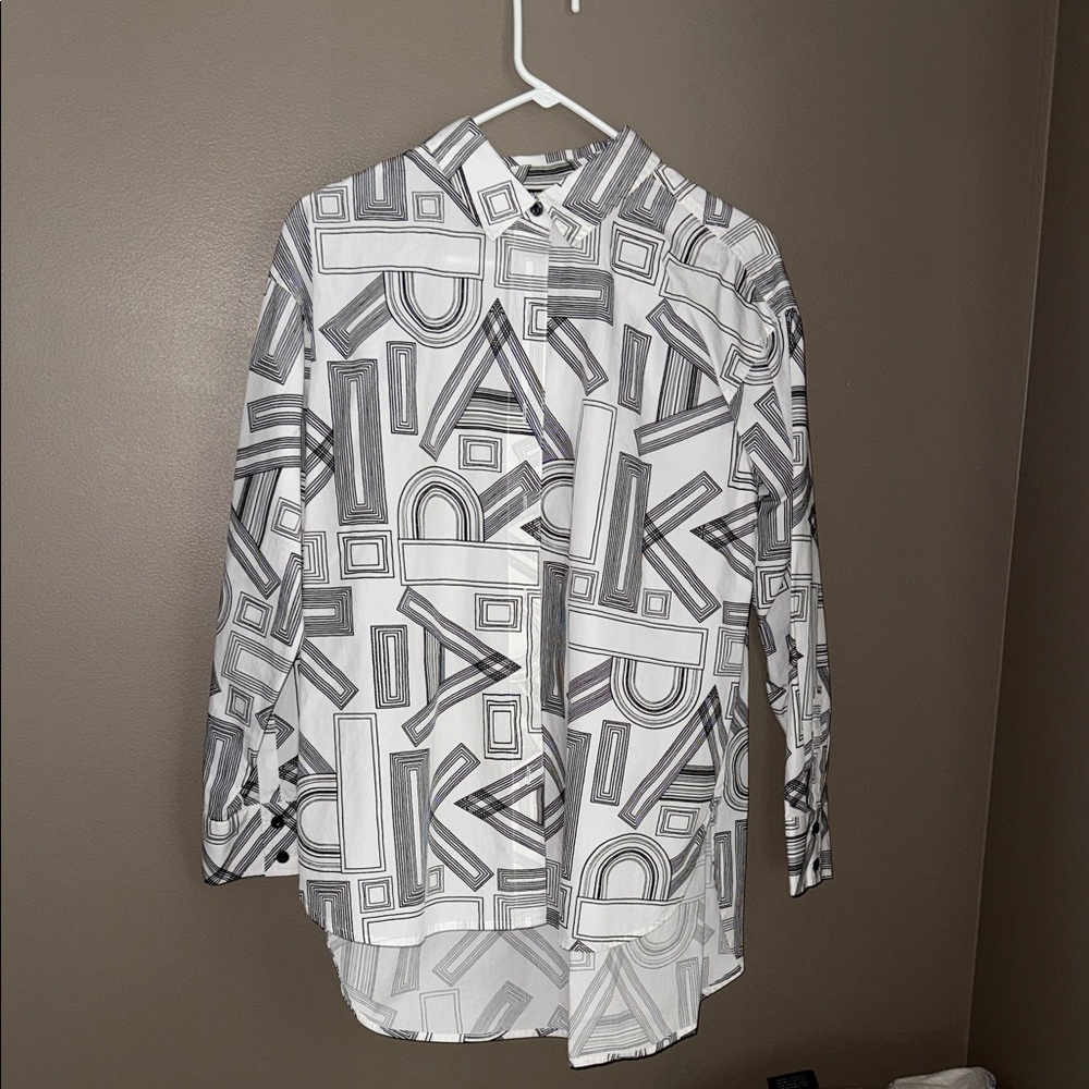 Karl Lagerfeld White and Gray Geometric Button Down Shirt